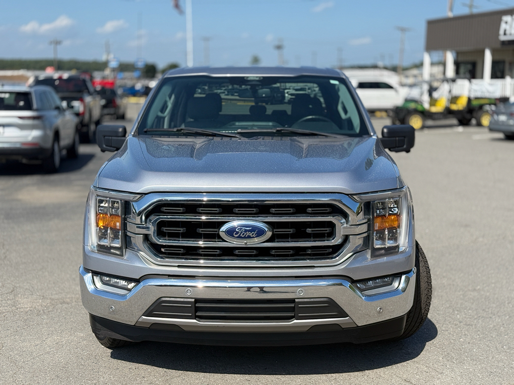 2021 Ford F-150 XLT photo 2