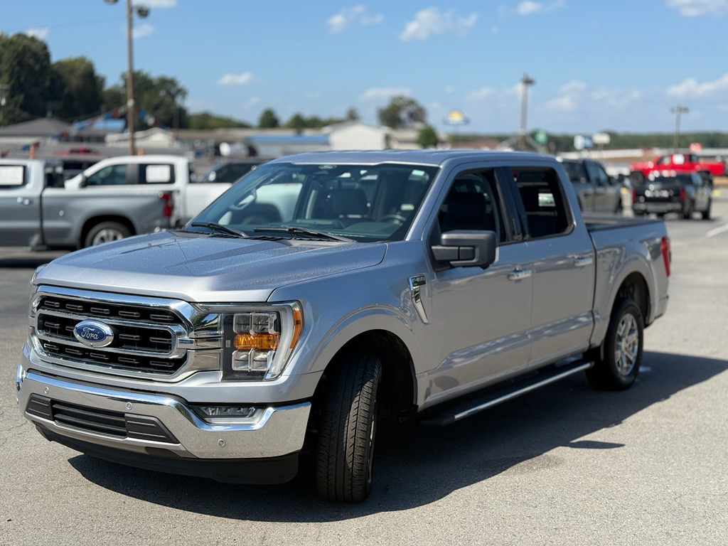 2021 Ford F-150 XLT photo 3