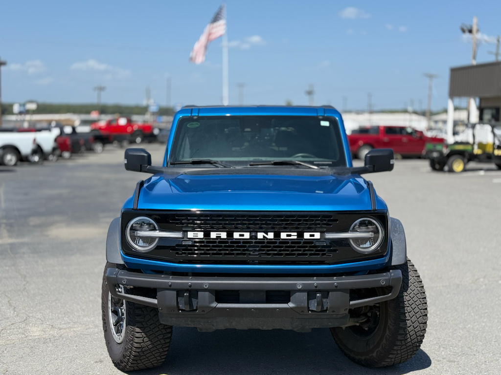 2022 Ford Bronco Wildtrak photo 2