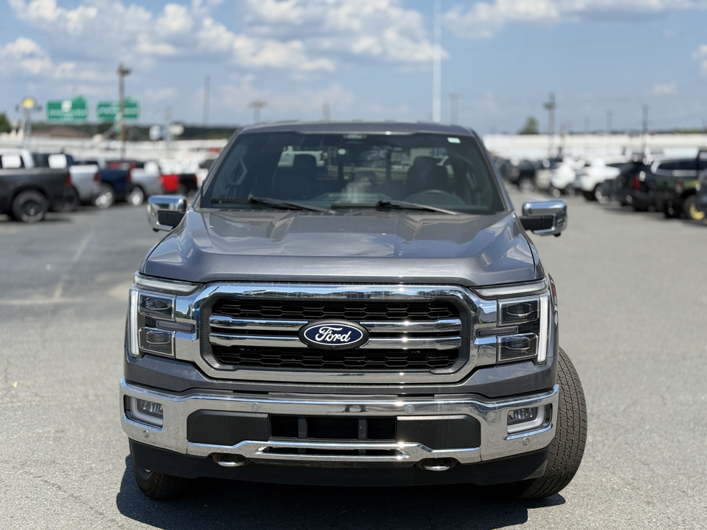 2024 Ford F-150 LARIAT photo 2