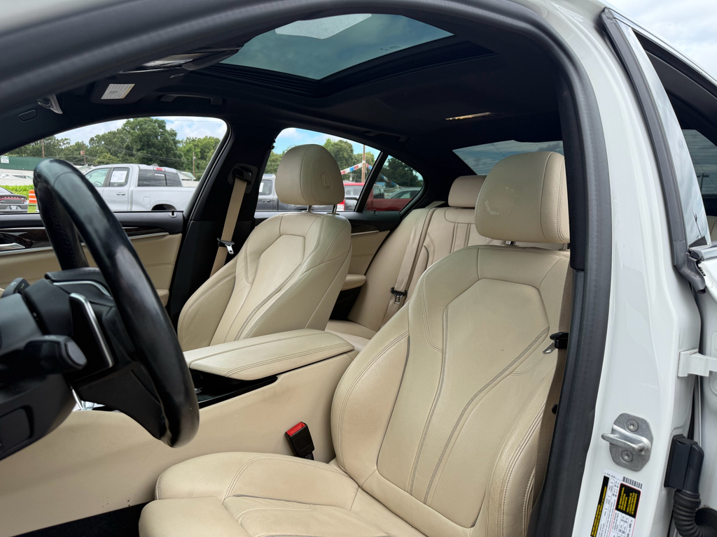 2020 Bmw 540i representative vehicle photo