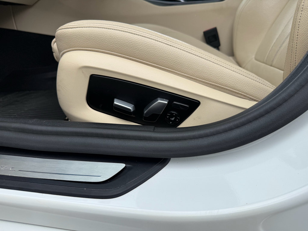 2020 Bmw 540i representative vehicle photo