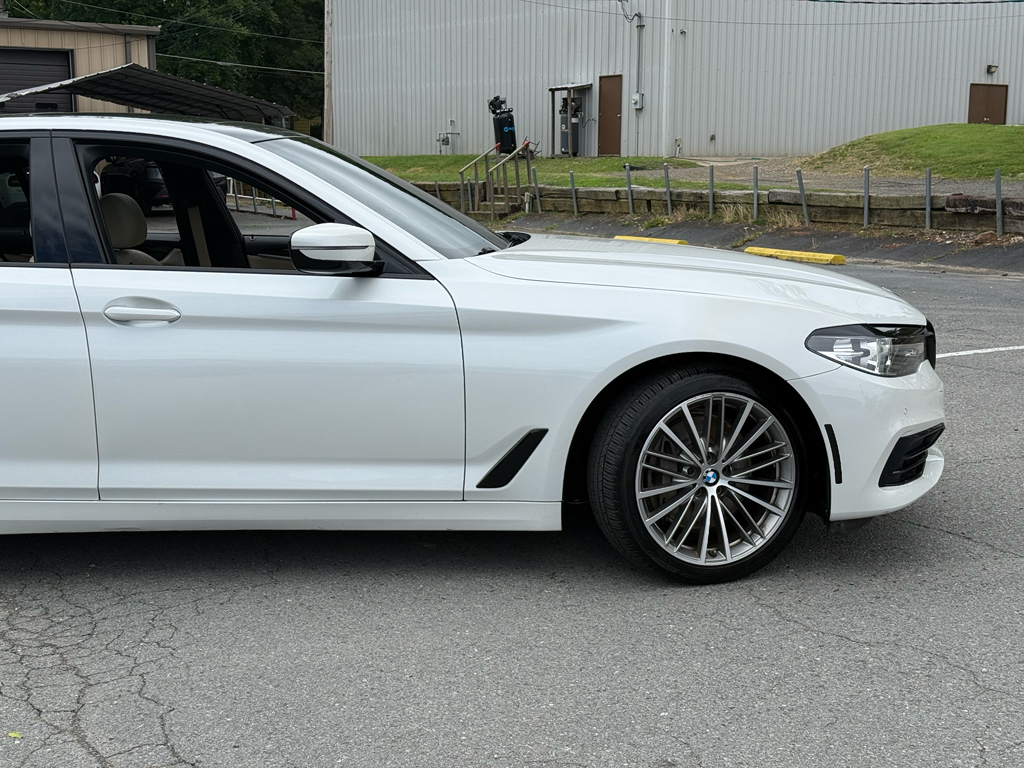 2020 Bmw 540i representative vehicle photo