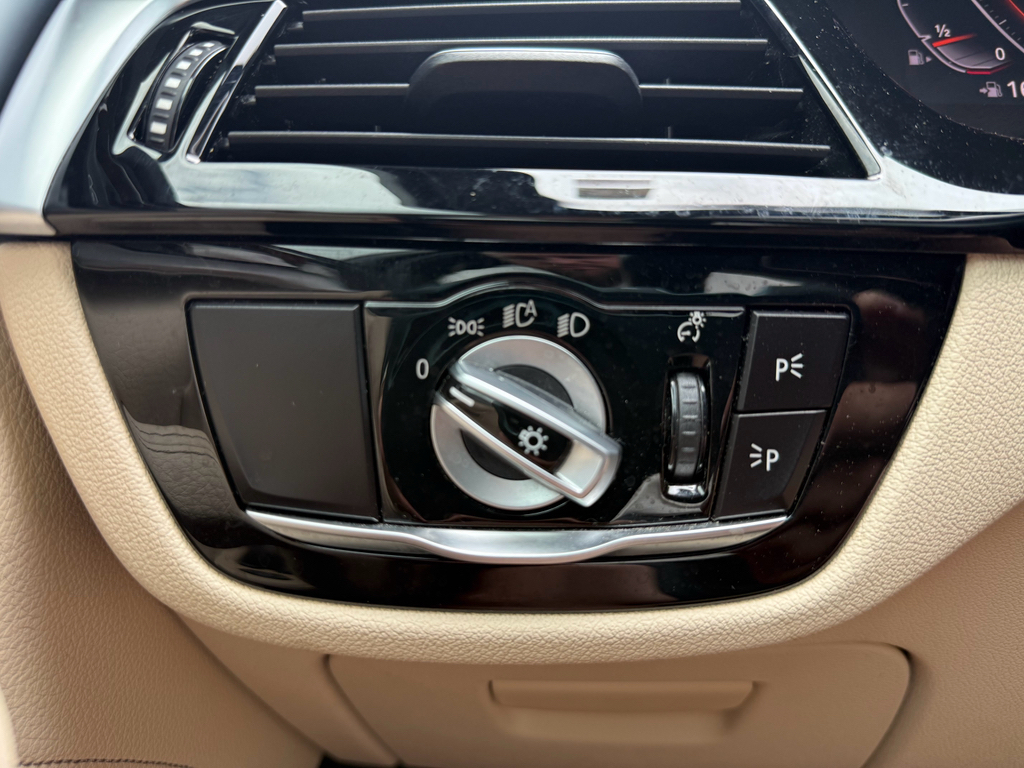 2020 Bmw 540i representative vehicle photo