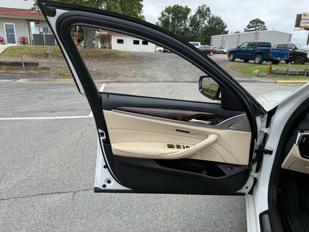 2020 Bmw 540i representative vehicle photo