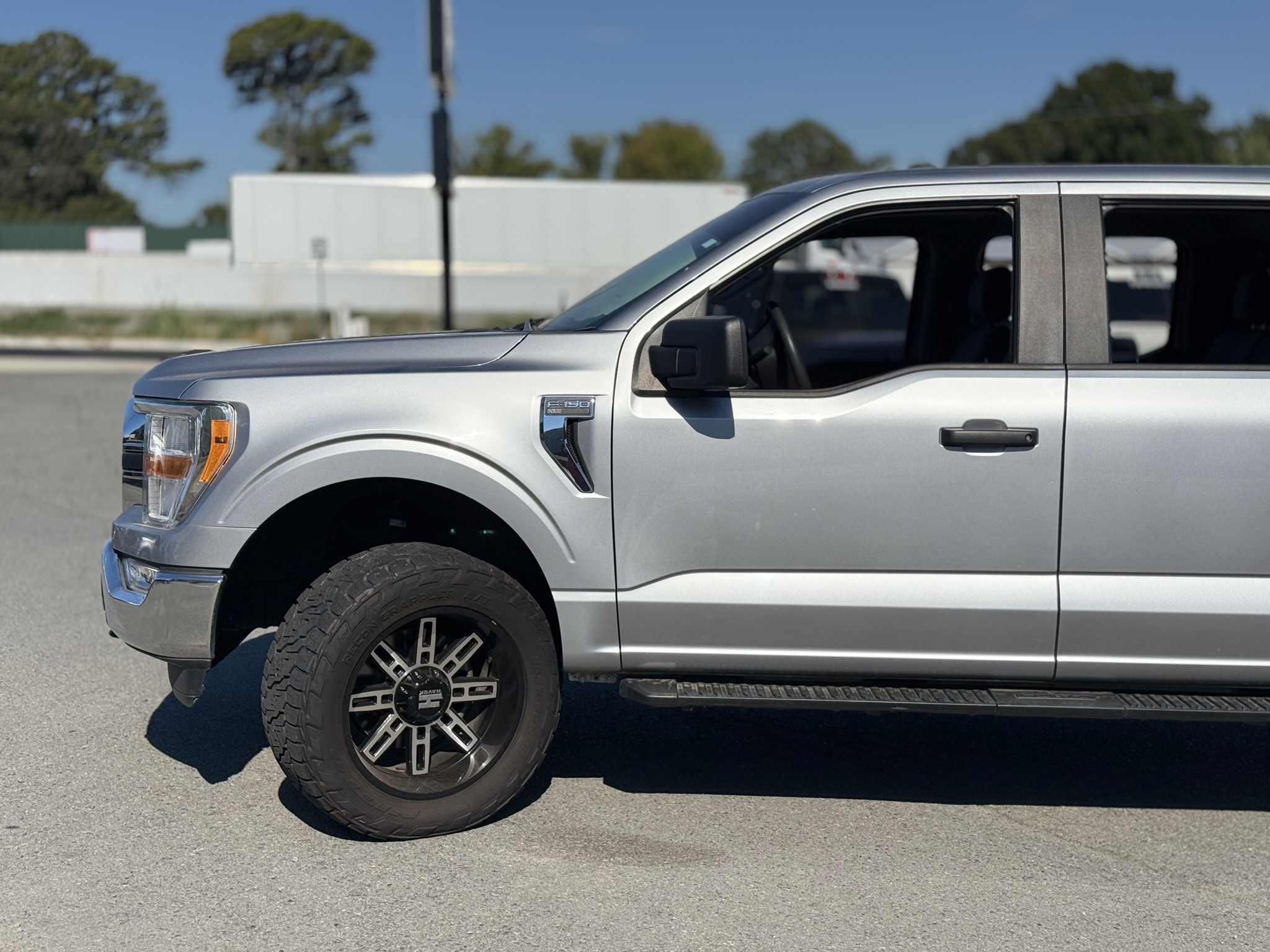 2021 Ford F-150 XLT photo 6