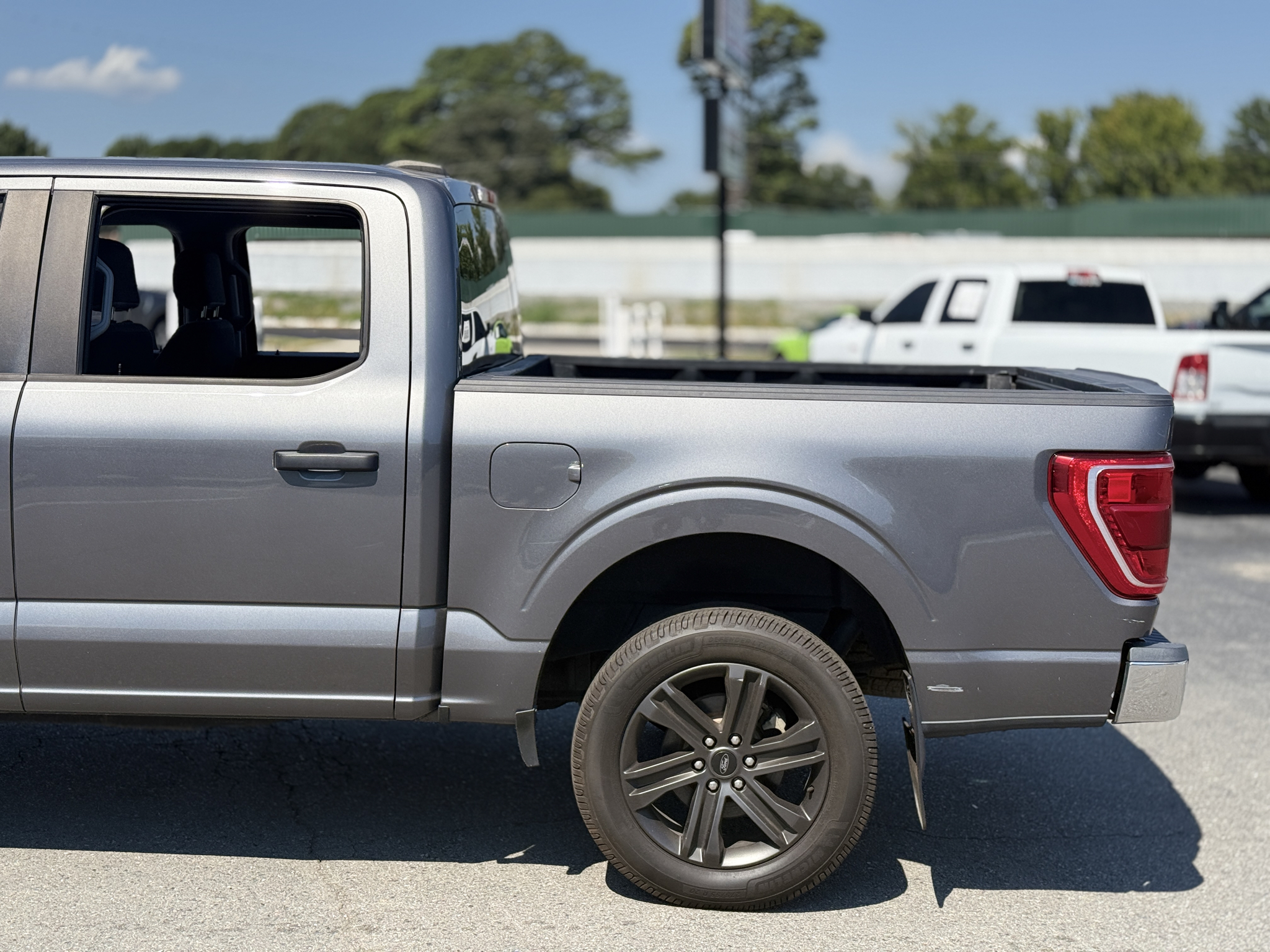 2021 Ford F-150 XLT photo 6