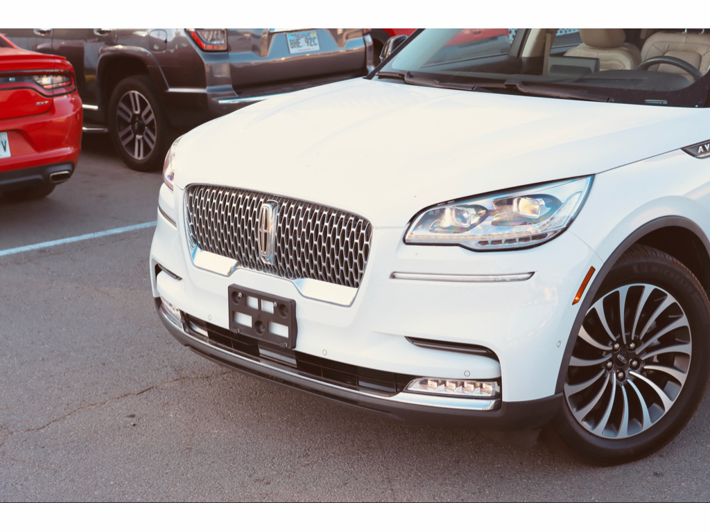 2023 Lincoln Aviator Reserve photo 2