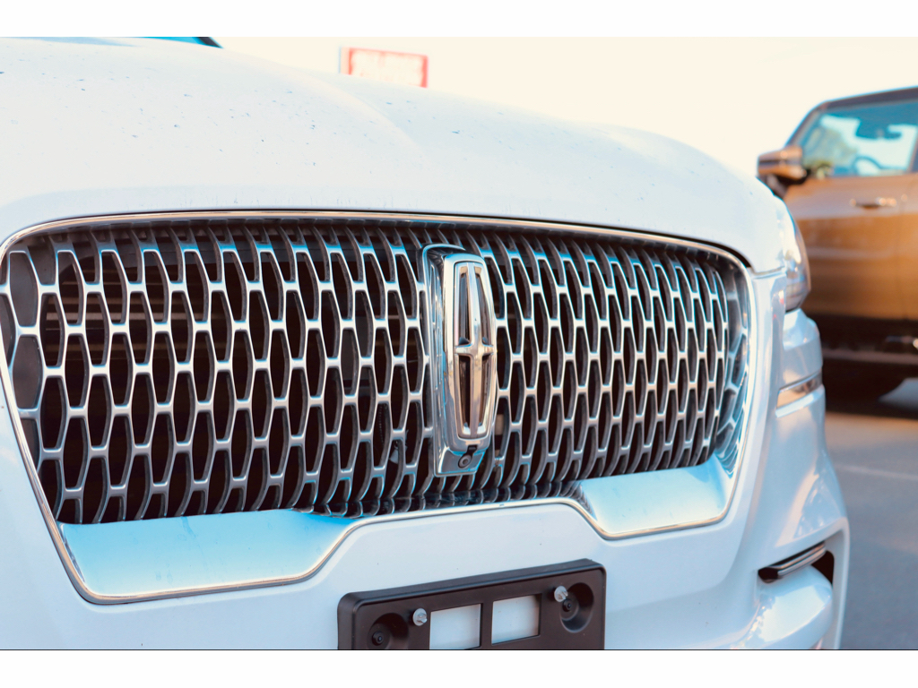 2023 Lincoln Aviator Reserve photo 3