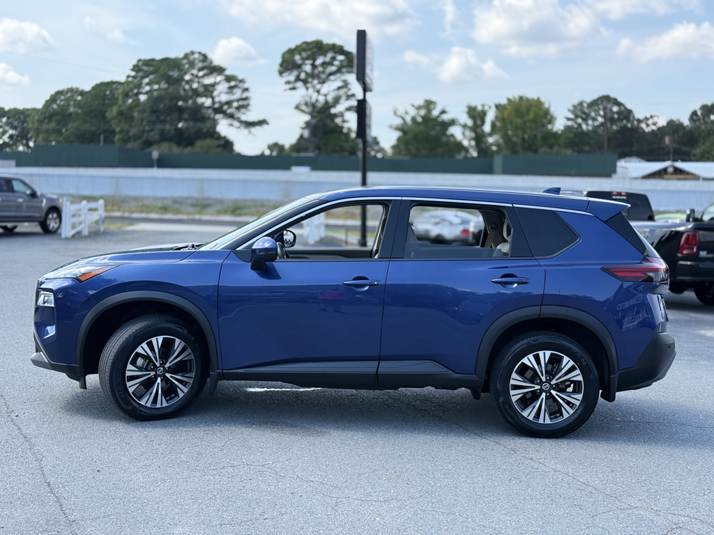 2021 Nissan Rogue SV photo 4
