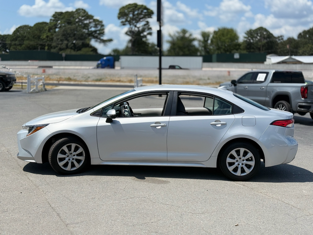 2020 Toyota Corolla LE photo 5