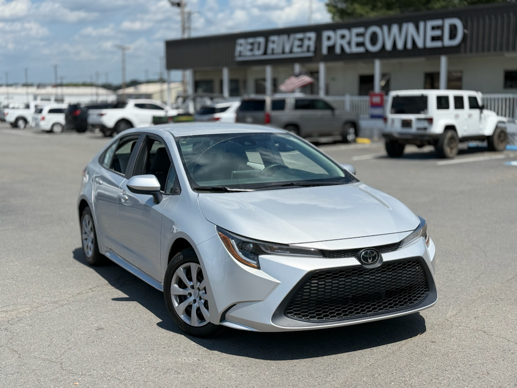 2020 Toyota Corolla LE photo 2