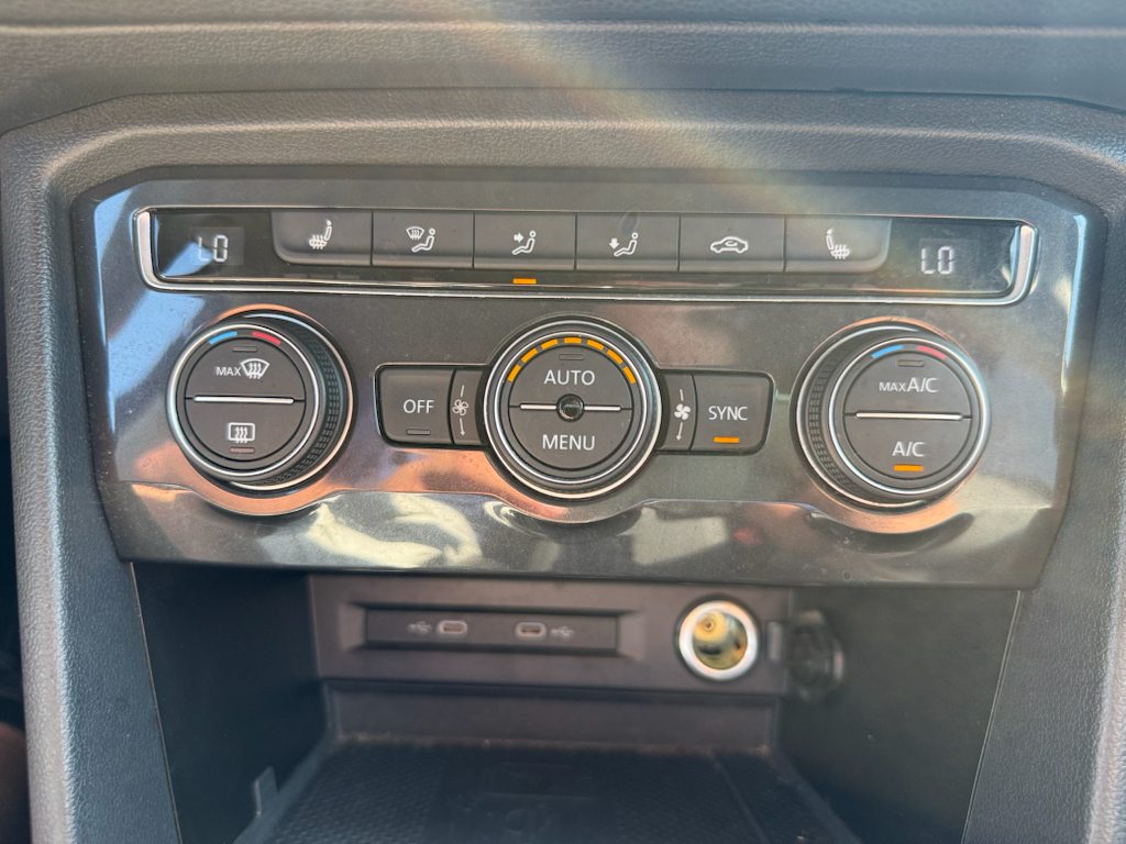 2021 Volkswagen Tiguan representative vehicle photo