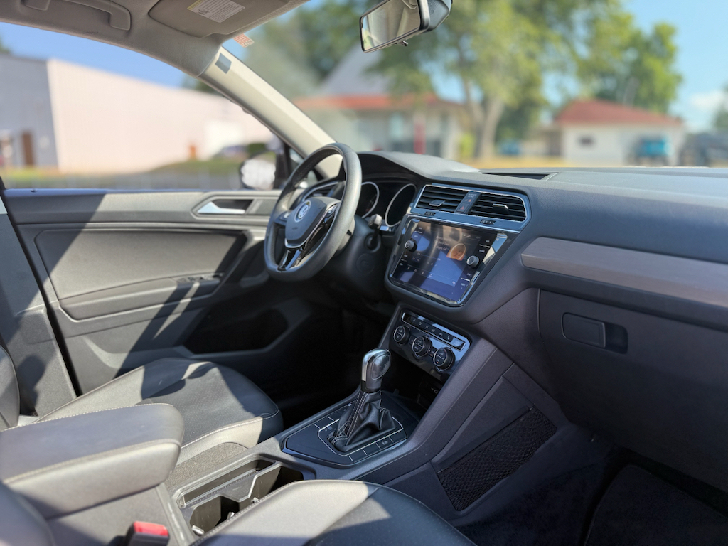 2021 Volkswagen Tiguan representative vehicle photo