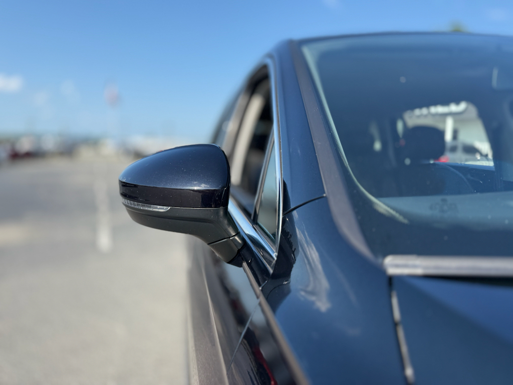 2021 Volkswagen Tiguan representative vehicle photo
