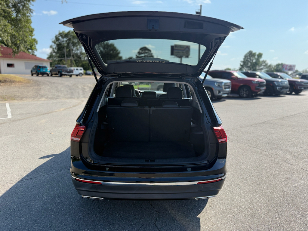 2021 Volkswagen Tiguan representative vehicle photo