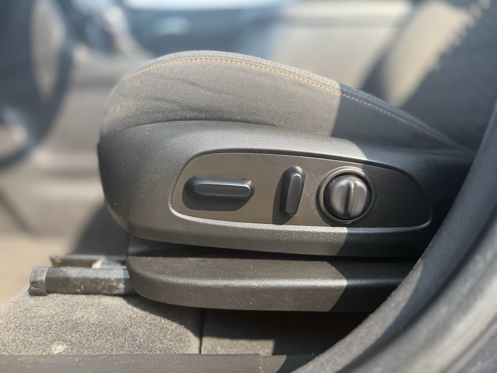 2022 Chevrolet Equinox representative vehicle photo