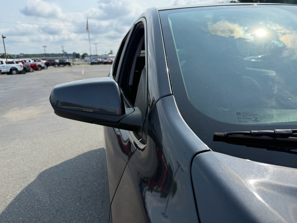 2022 Chevrolet Equinox representative vehicle photo