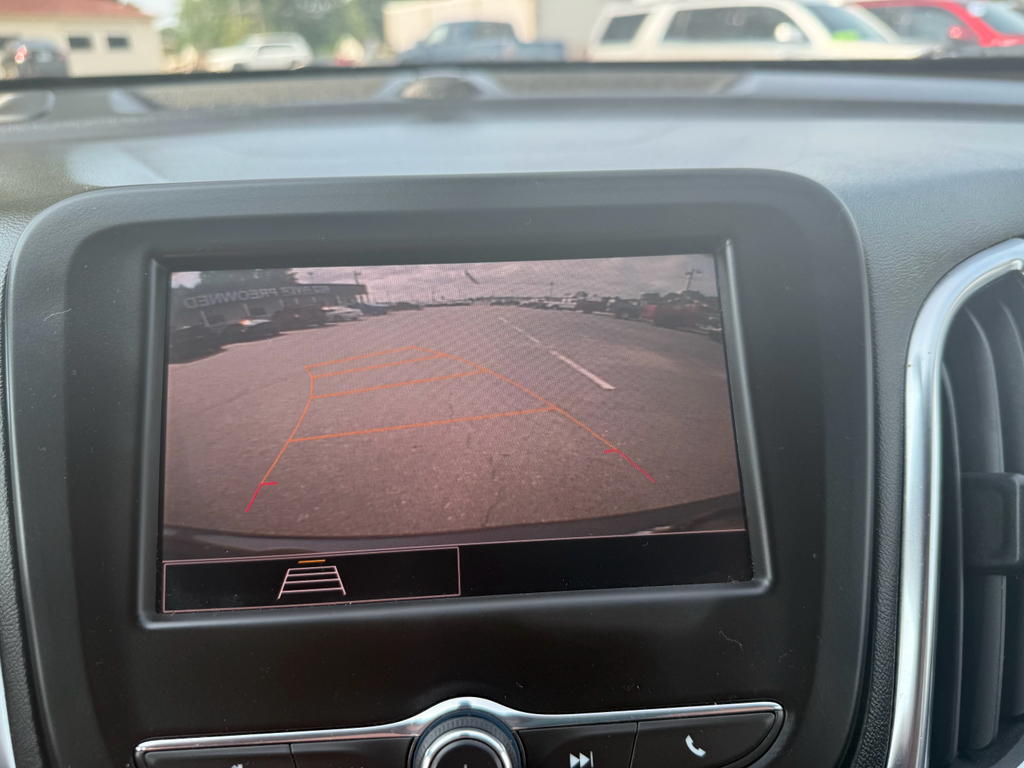 2022 Chevrolet Equinox representative vehicle photo