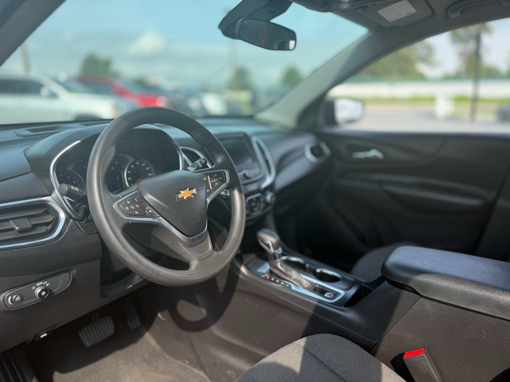 2022 Chevrolet Equinox representative vehicle photo