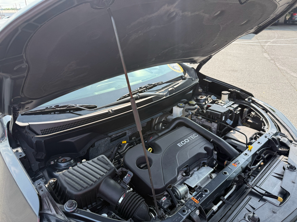 2022 Chevrolet Equinox representative vehicle photo
