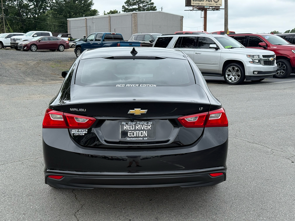 2023 Chevrolet Malibu LT photo 6