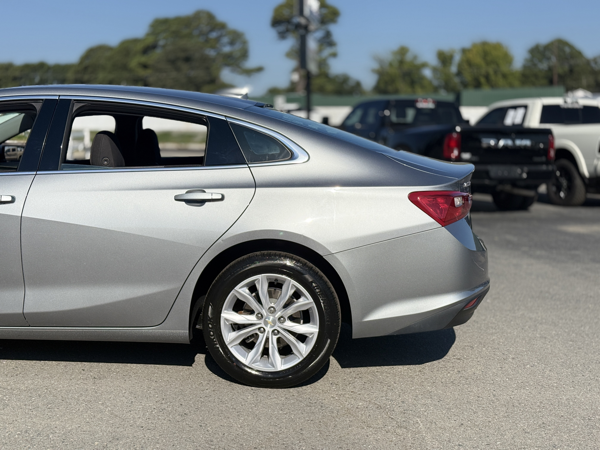 2023 Chevrolet Malibu LT photo 6