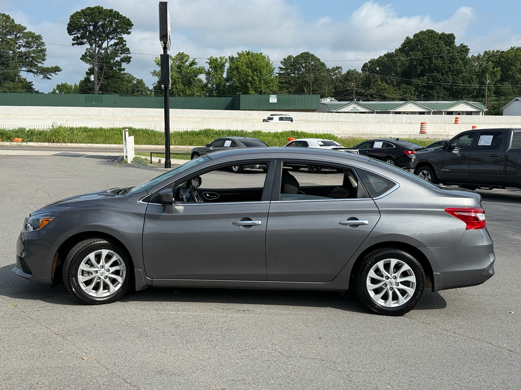2019 Nissan Sentra SV photo 4
