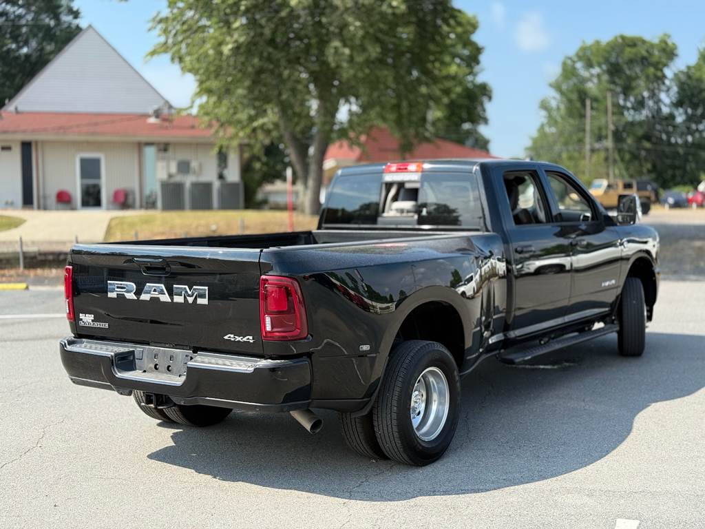2025 Ram 3500 Laramie photo 6