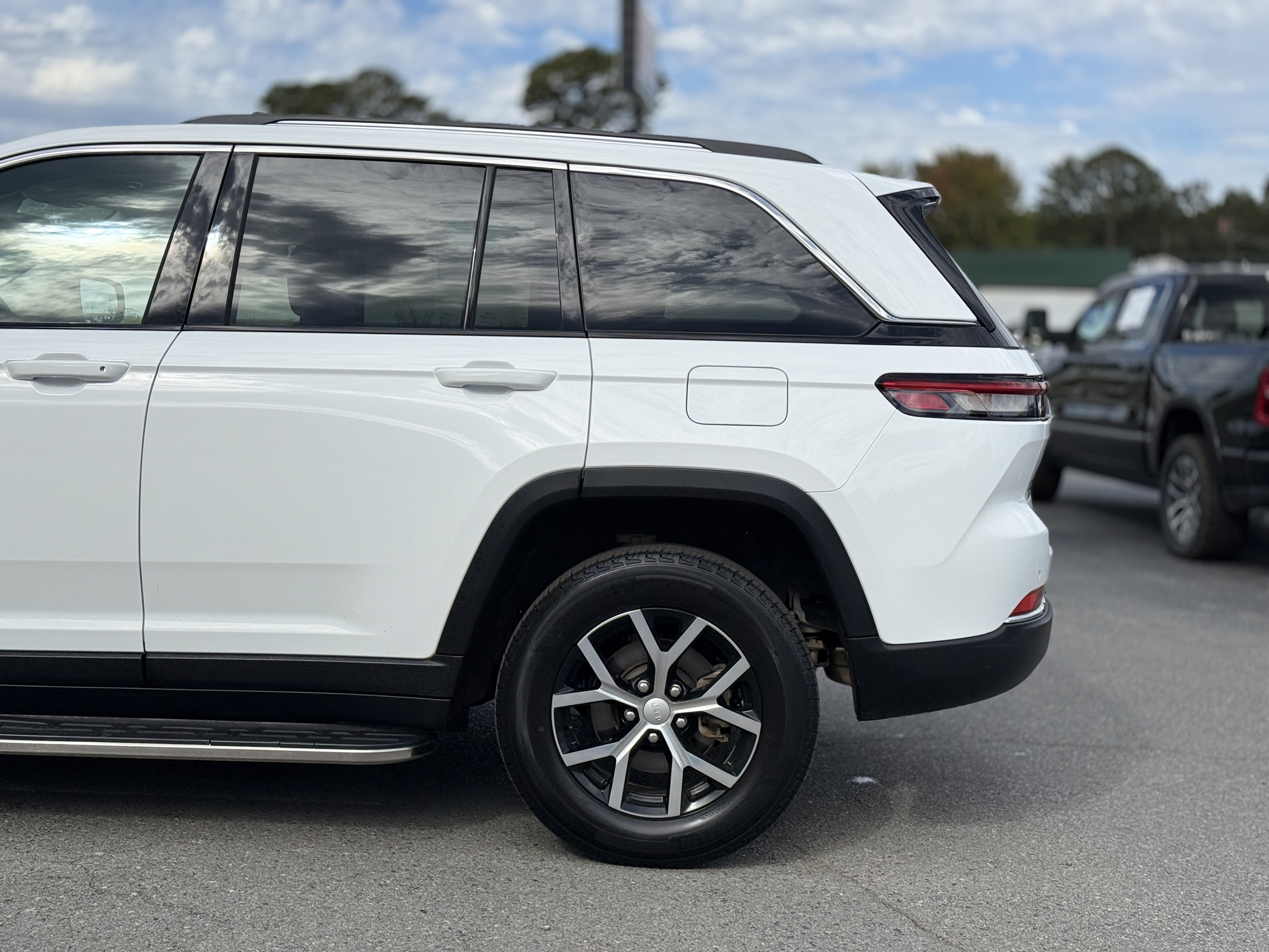 2023 Jeep Grand Cherokee Limited photo 6