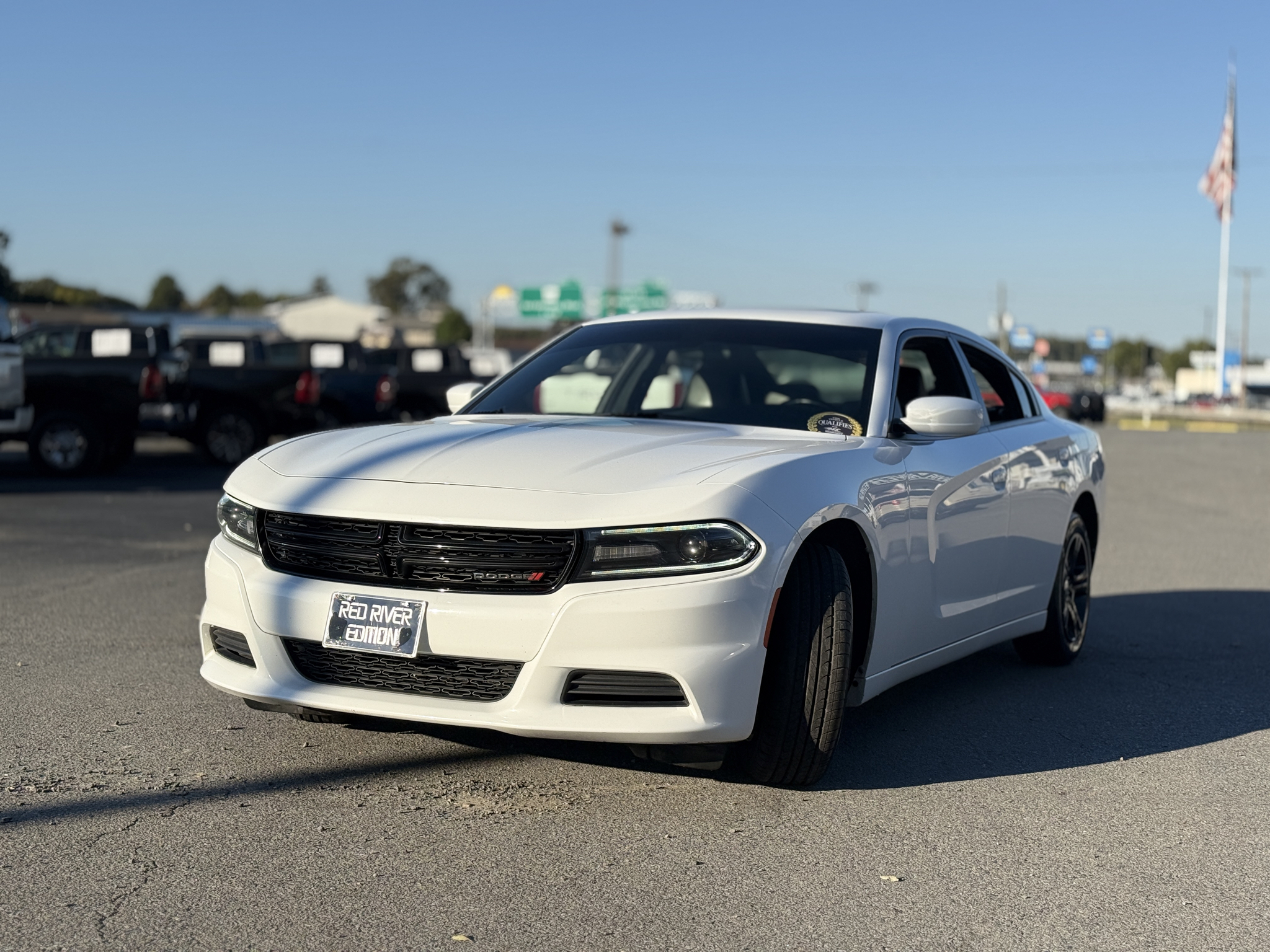 2021 Dodge Charger SXT photo 3
