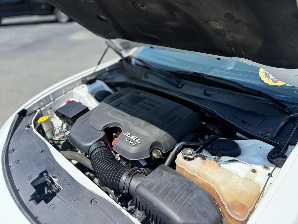2019 Dodge Charger representative vehicle photo