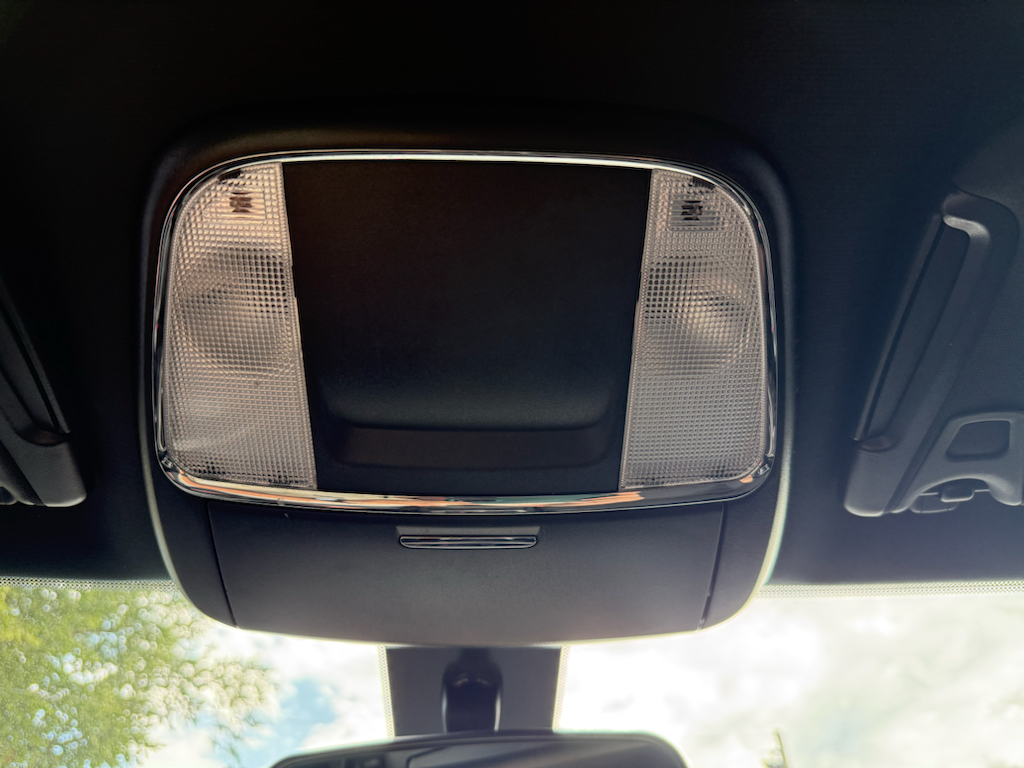 2019 Dodge Charger representative vehicle photo