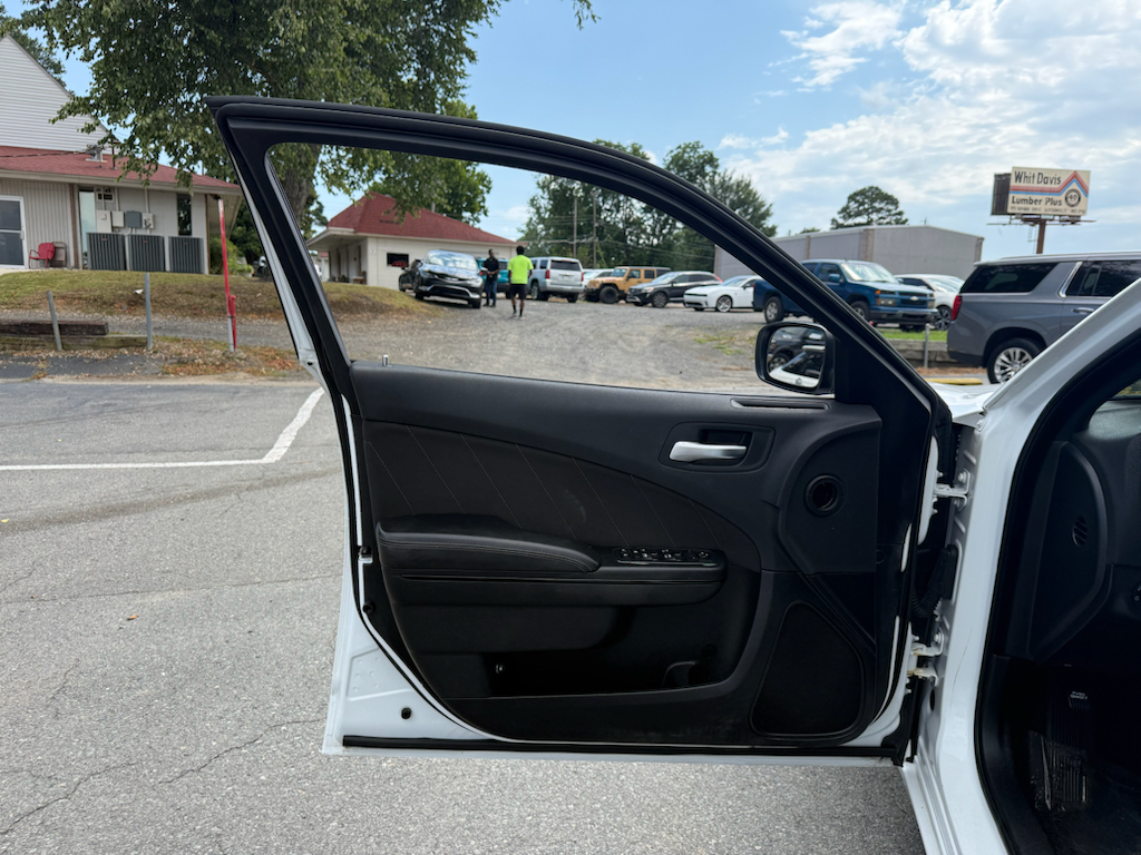 2019 Dodge Charger representative vehicle photo