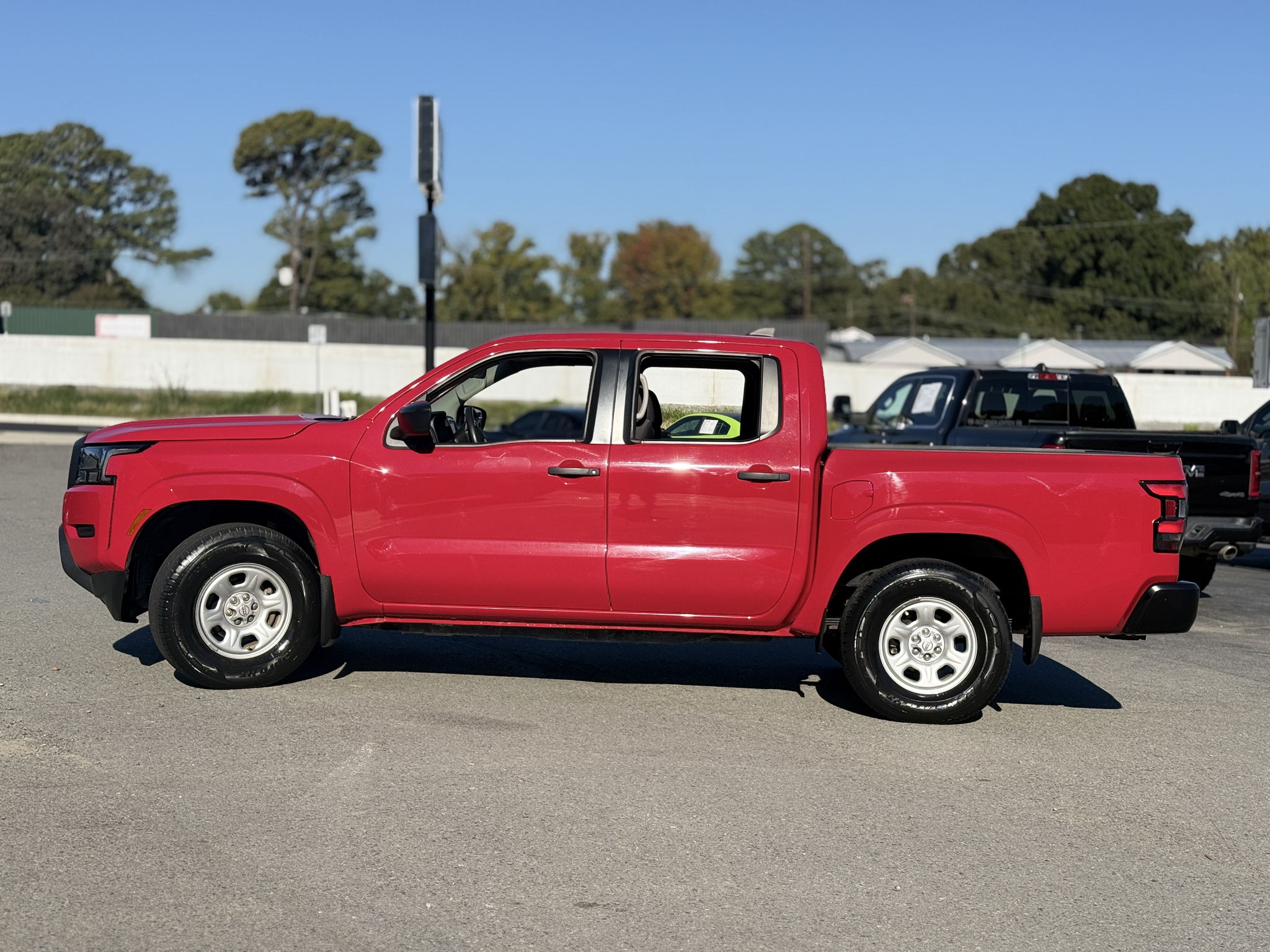 2022 Nissan Frontier S photo 4
