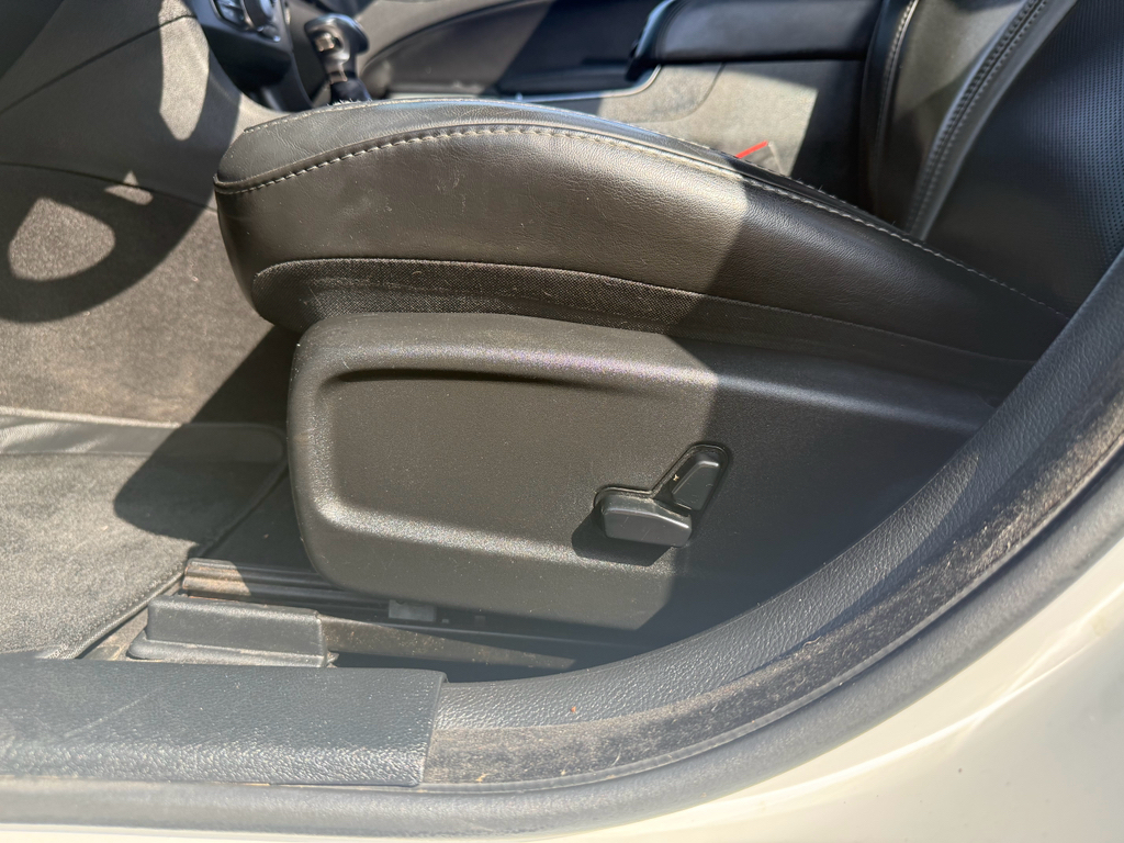 2019 Dodge Charger representative vehicle photo