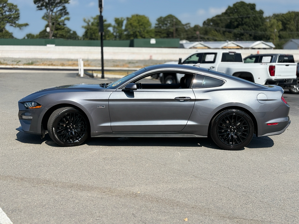 2021 Ford Mustang GT Premium photo 4