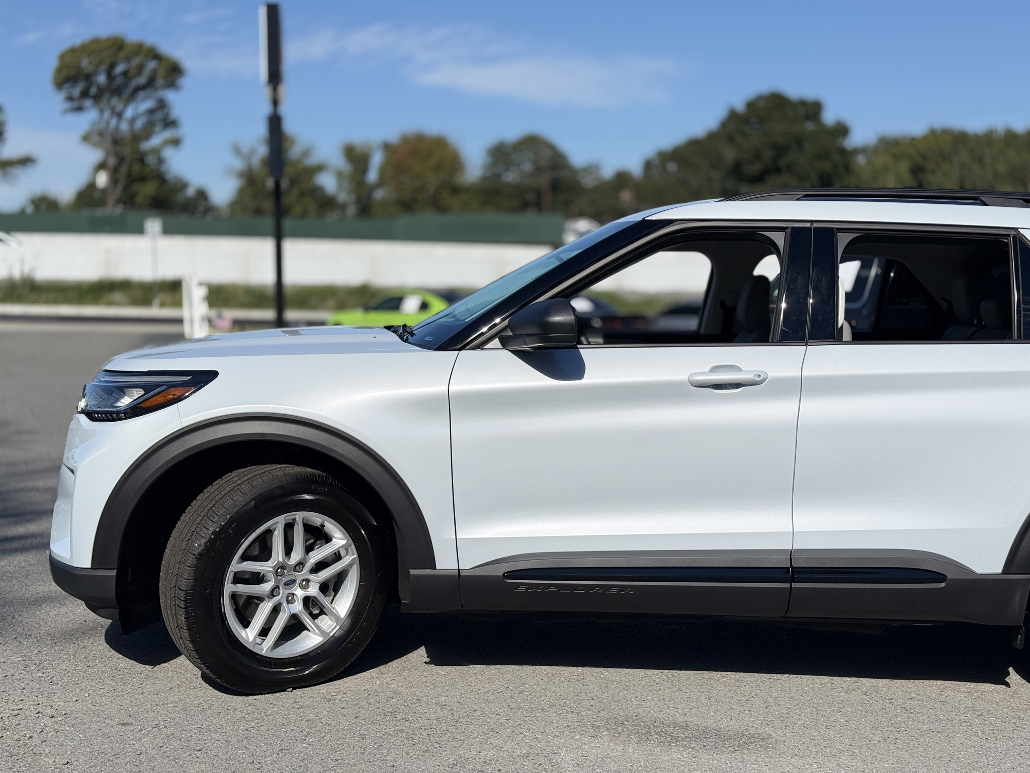2026 Ford Explorer Active w/200A Pkg photo 5