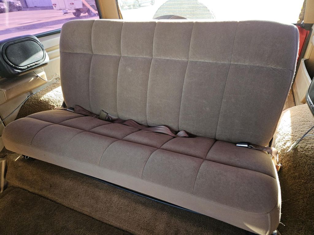 1991 Ford Bronco - Photo 22