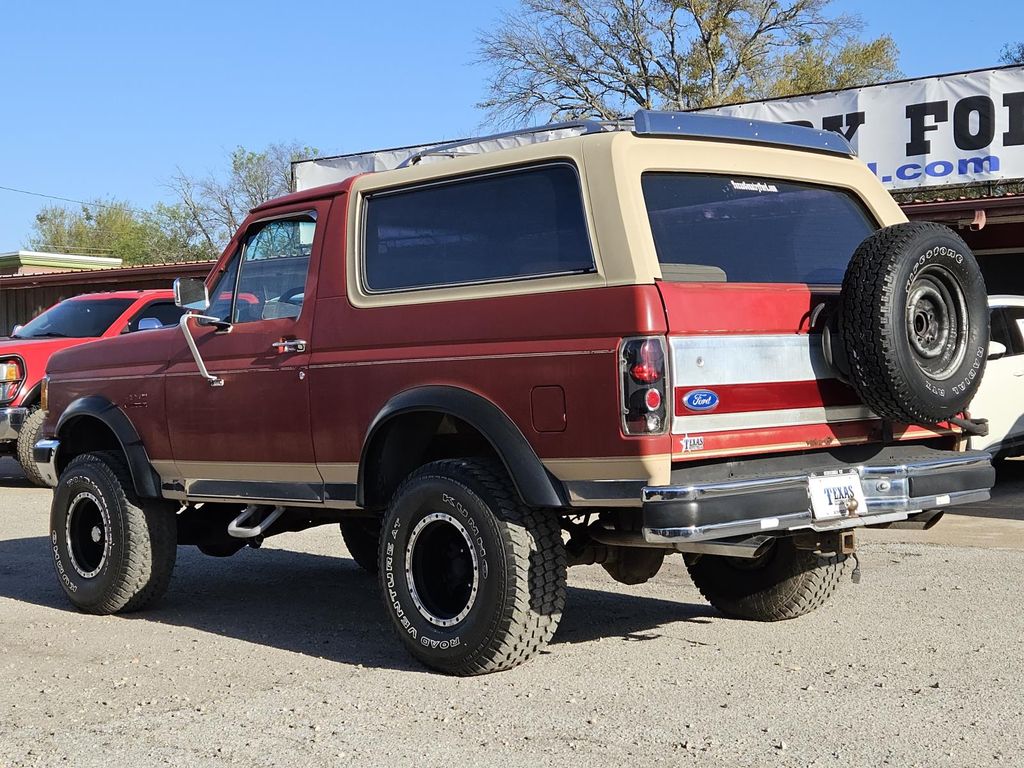 1991 Ford Bronco - Photo 6