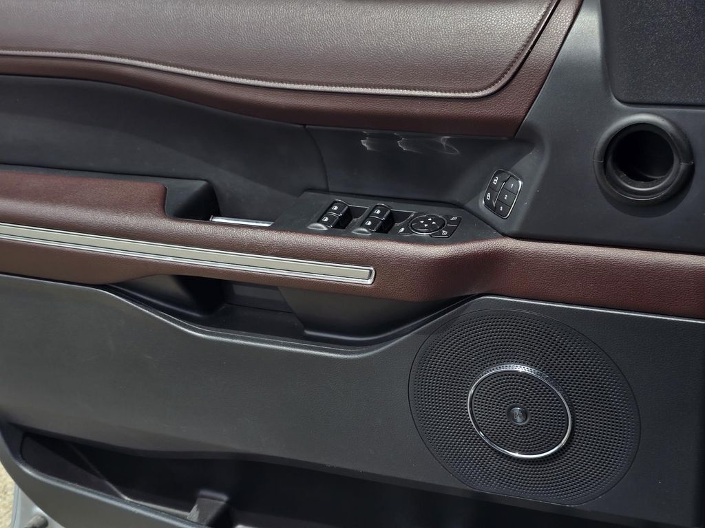 2022 Ford Expedition Limited - Photo 30