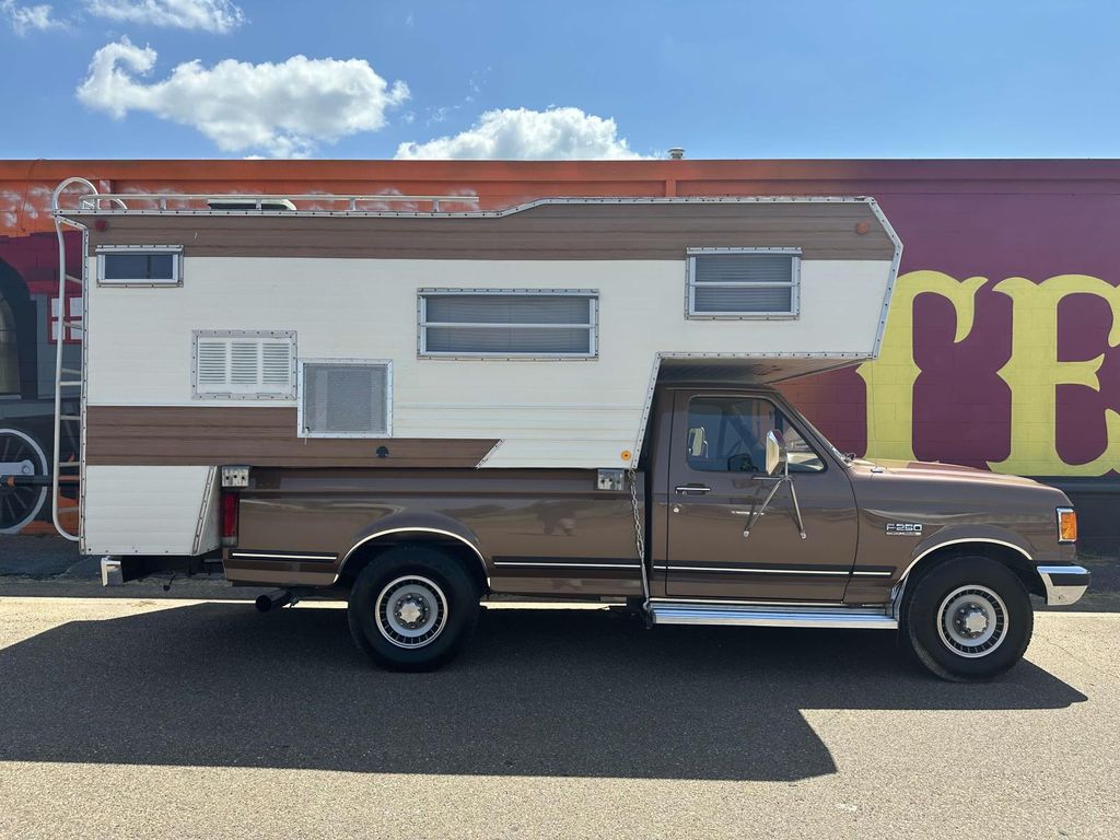 1988 Ford F-250 - Photo 2