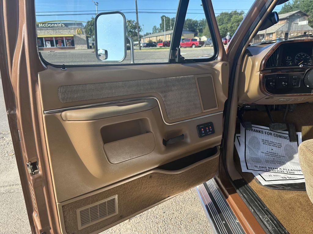 1988 Ford F-250 - Photo 15