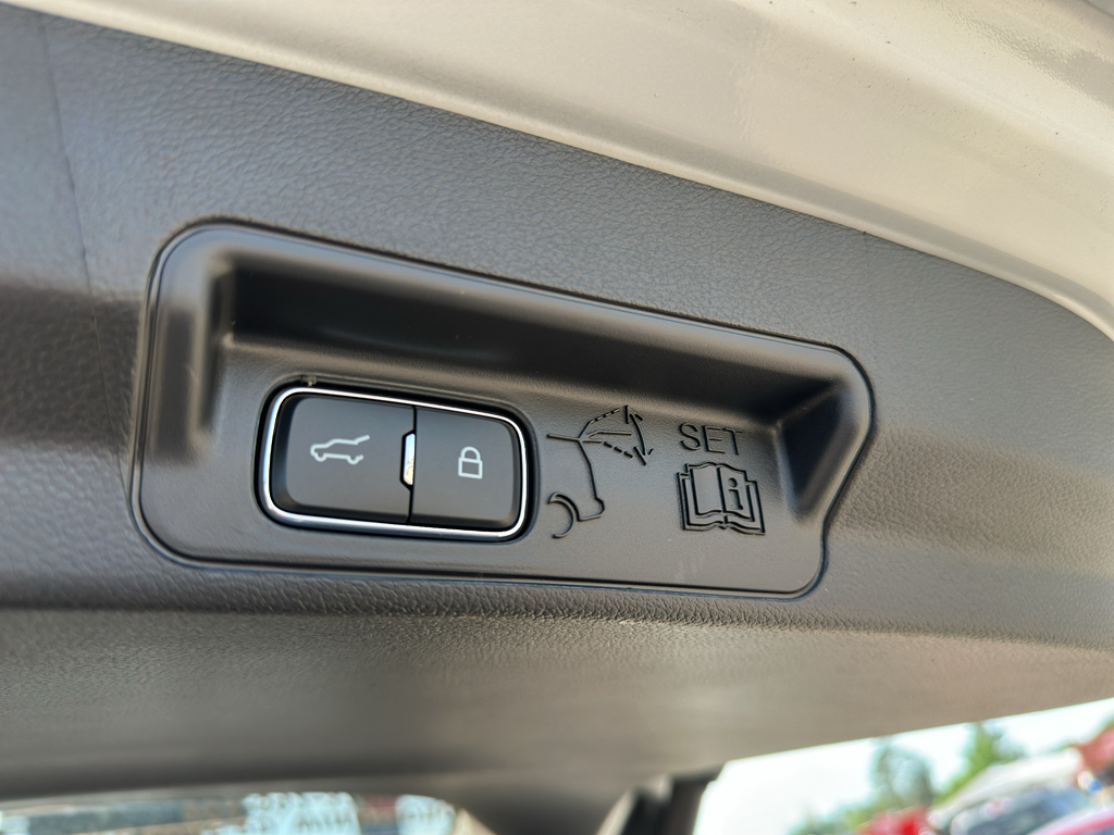 2026 Ford Explorer Active - Photo 9