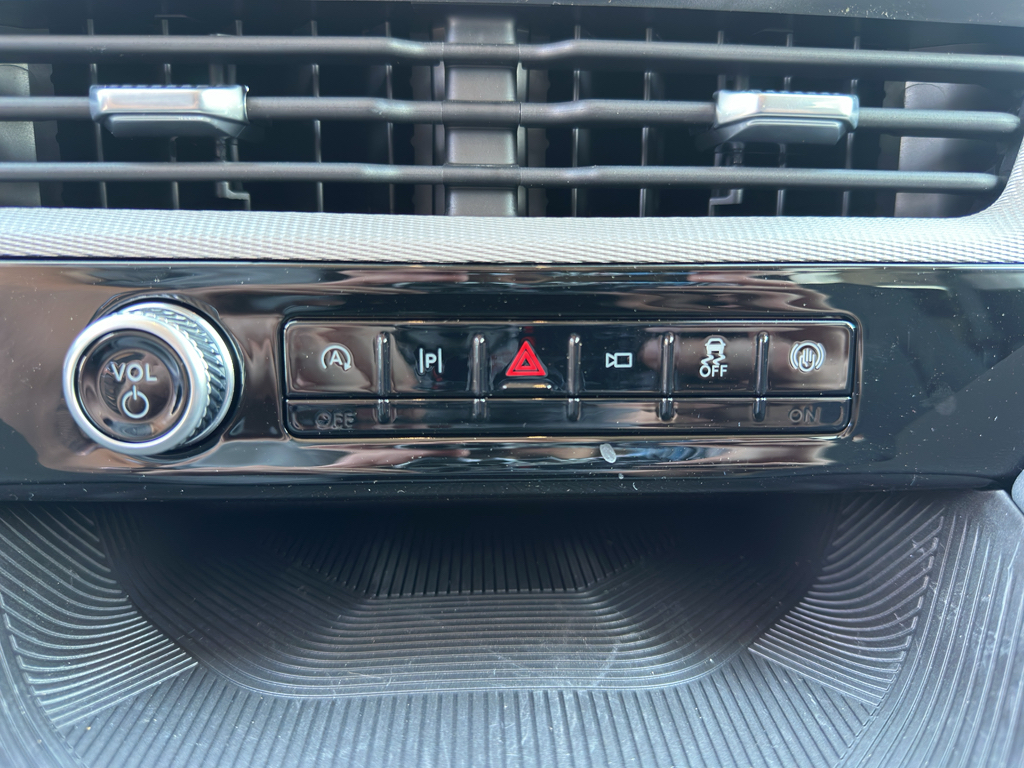 2026 Ford Explorer Active - Photo 21