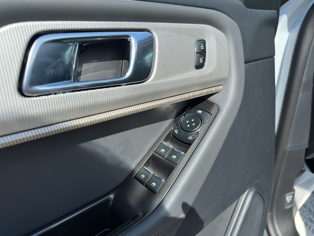 2026 Ford Explorer Active - Photo 11