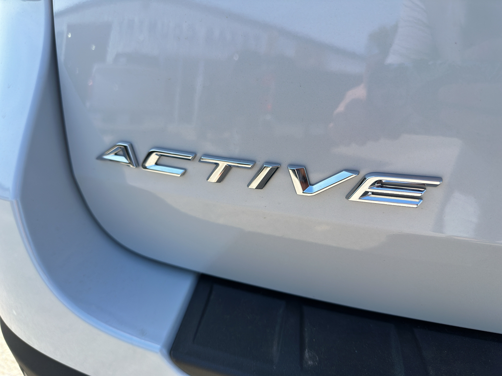 2026 Ford Explorer Active - Photo 6