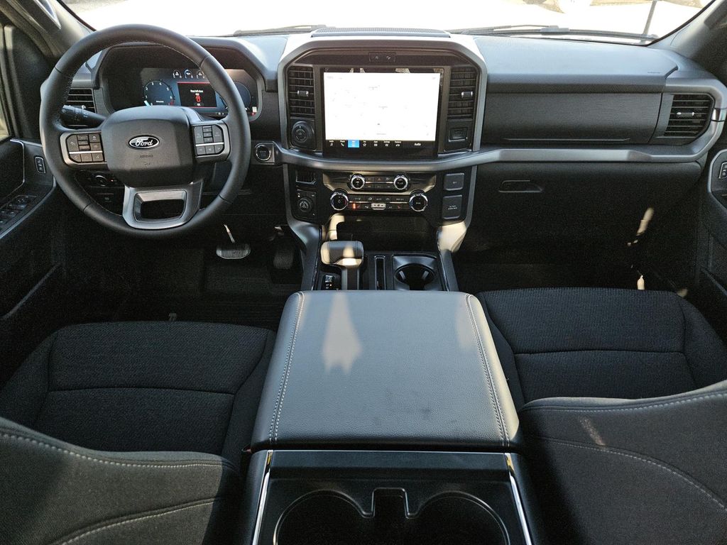 2026 Ford F-150 XLT - Photo 14