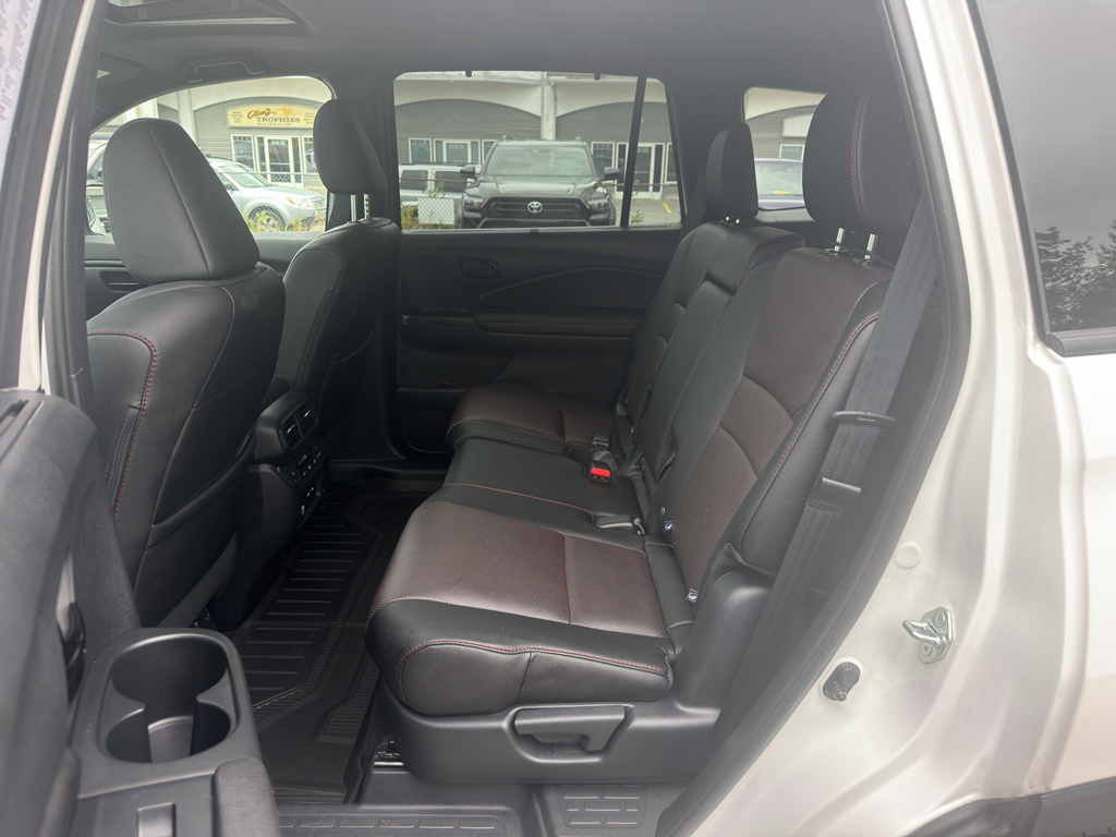 Used 2025 Honda Passport SUV