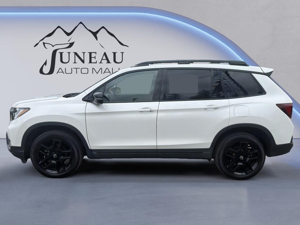 Used 2025 Honda Passport SUV